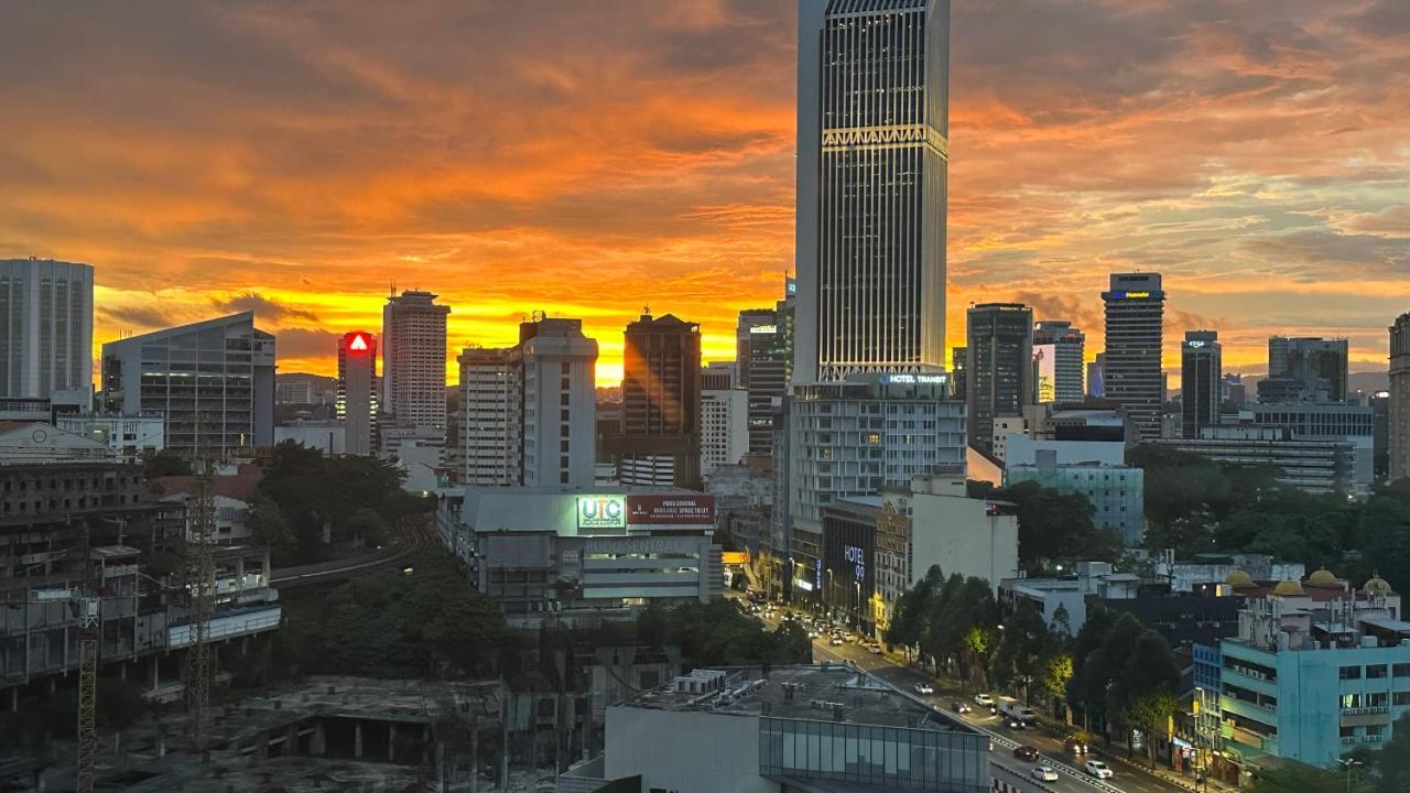 Panoramic Kl View @robertson Bukit Bintang 40f Apartment