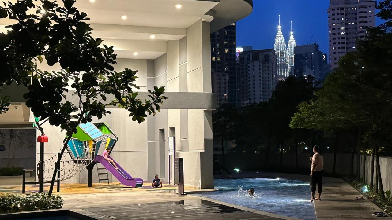 Panoramic Kl View @robertson Bukit Bintang 40f Apartment