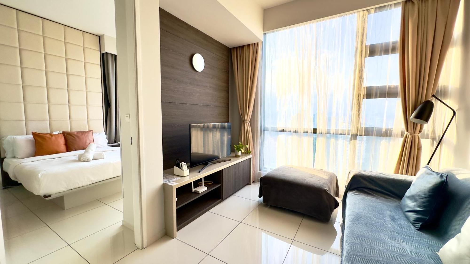 Panoramic Kl View @robertson Bukit Bintang 40f Apartment *